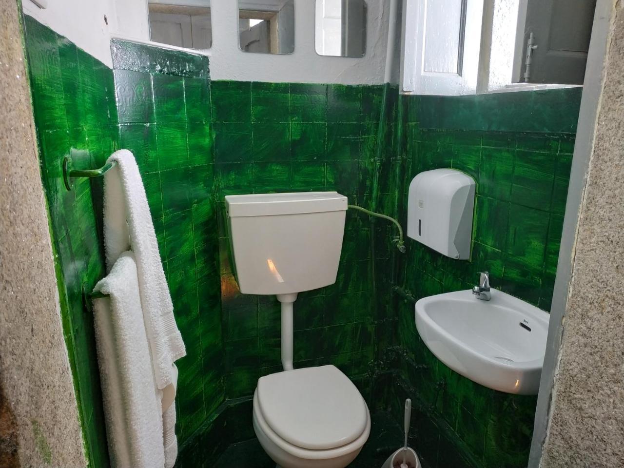 Gabriel Guesthouse Porto Bagian luar foto