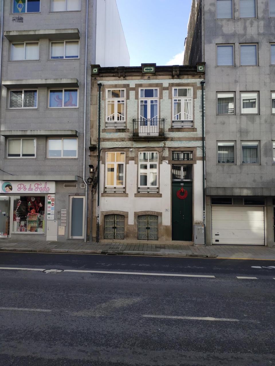 Gabriel Guesthouse Porto Bagian luar foto